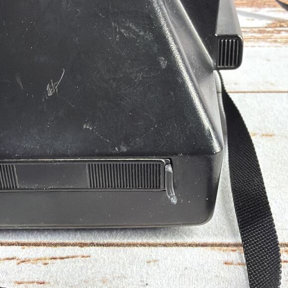 Vintage Polaroid Spirit 600 Instant Camera Strap Loop Damaged Pre-owned - Picture 5 of 6